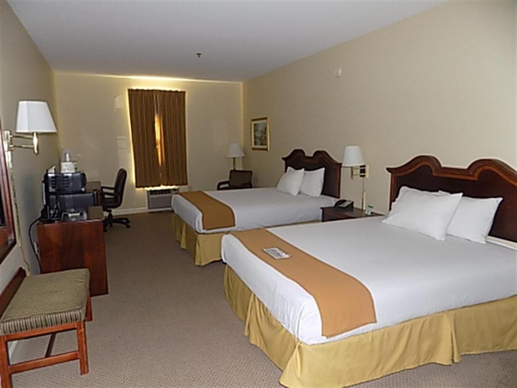 Plantation Oaks Otel Millington Dış mekan fotoğraf