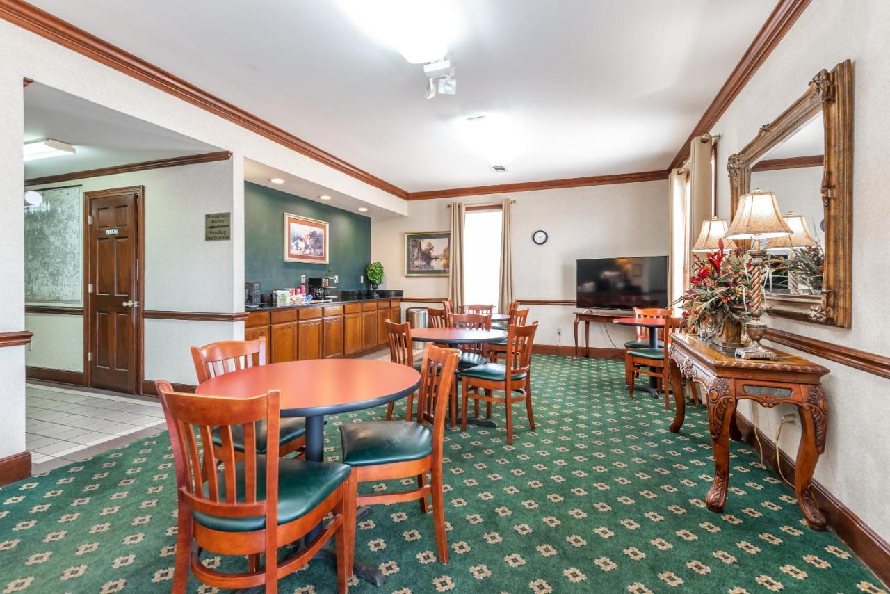 Plantation Oaks Otel Millington Dış mekan fotoğraf